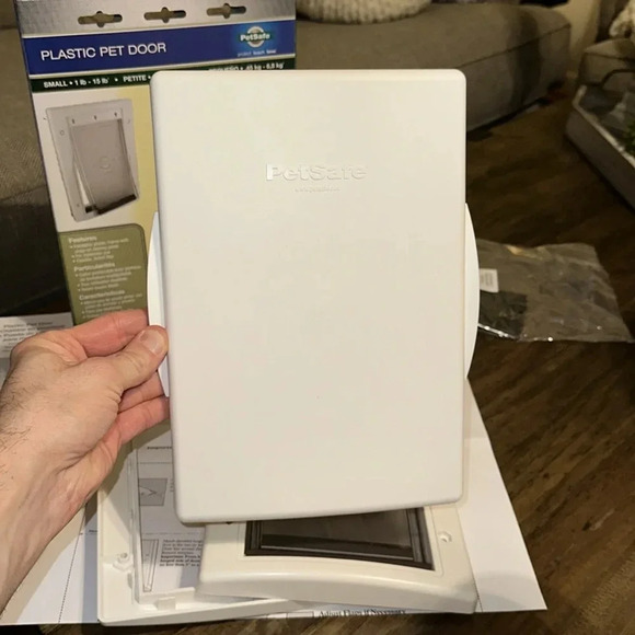 ❣️SALE NWT PETSAFE PLASTIC PET DOOR SYSTEM WHITE SMALL 1lb-15lb Radio System - Picture 4 of 16